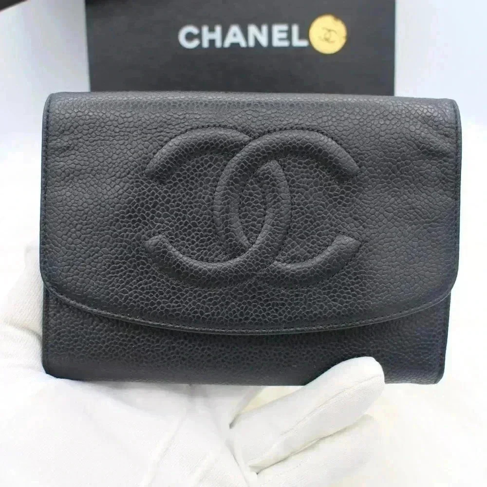 Chanel Caviar Interlocking CC Logo  TriFold Wallet - Picture 6 of 16